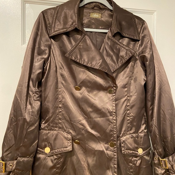 Oltre Brown Satin Shimmer Trench Coat - Size 6 - Picture 2 of 10